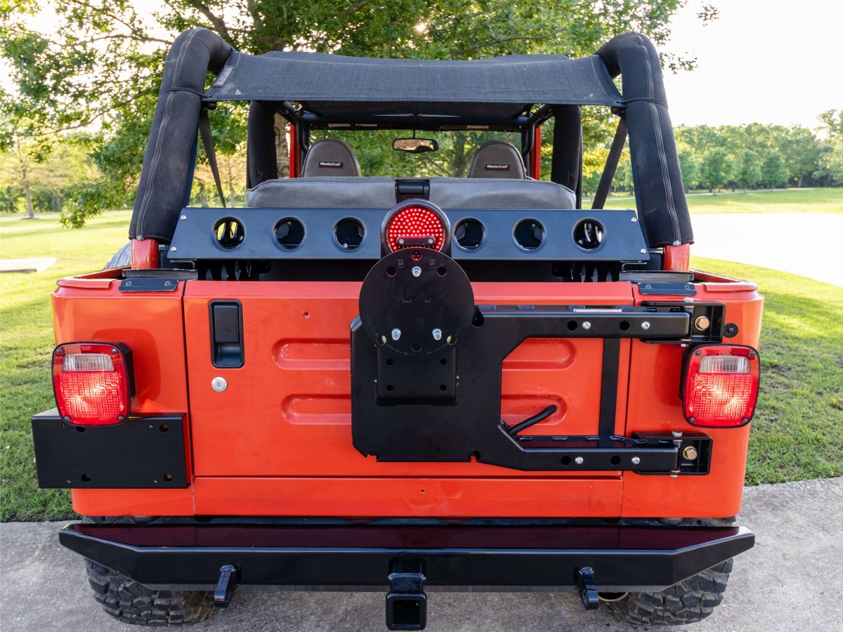 Rusty's Off Road Products - Rusty's Tire Carrier - 1997-2006 TJ / LJ Wrangler